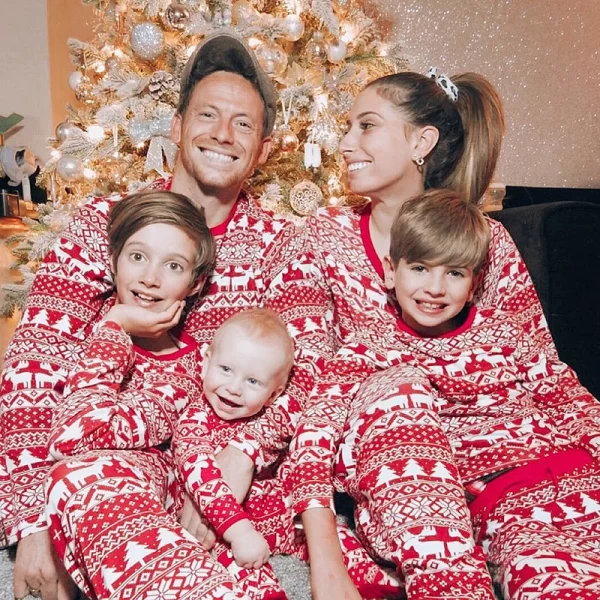 Family Matching Outfits Christmas Pajamas Sets Classic Elk Red Print Adult Dad Mother Daughter Sleepwear Baby Boys Girls Clothes